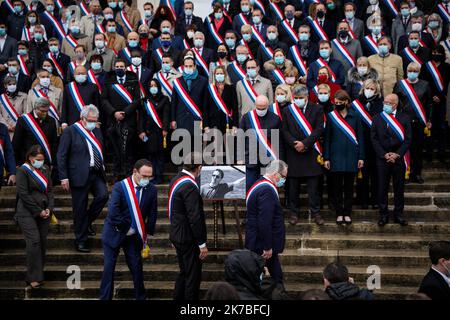 ©THOMAS PADILLA/MAXPPP - 20/10/2020 ; PARIGI, FRANCIA ; HOMMAGE DES DEPUTES A L' ASSEMBLEE NATIONALE AU PROFESSIONUR ASSASSINE LORS D' UNE ATTAQUE TRRORISTE, SAMUEL PATY. RICHARD FERRAND, PRESIDENTE DE L'ASSEMBLEE NATIONALE. - OMAGGIO DEI DEPUTATI A SAMUEL PATY FRANCIA - PARIGI OTT 20 2020 Foto Stock