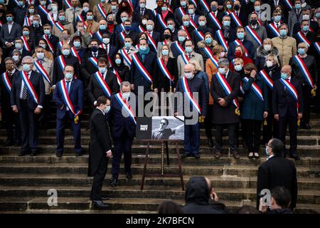 ©THOMAS PADILLA/MAXPPP - 20/10/2020 ; PARIGI, FRANCIA ; HOMMAGE DES DEPUTES A L' ASSEMBLEE NATIONALE AU PROFESSIONUR ASSASSINE LORS D' UNE ATTAQUE TRRORISTE, SAMUEL PATY. RICHARD FERRAND, PRESIDENTE DE L'ASSEMBLEE NATIONALE. - OMAGGIO DEI DEPUTATI A SAMUEL PATY FRANCIA - PARIGI OTT 20 2020 Foto Stock