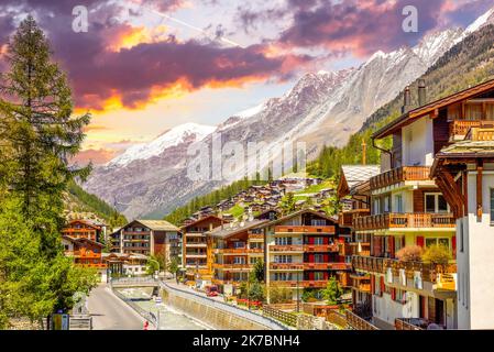 Bellissimo villaggio Zermatt, Svizzera Foto Stock