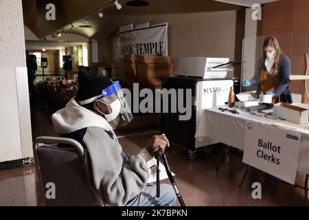 ©PHOTOPQR/LE PARISIEN/Philippe de Poulpiquet ; Washington ; 03/11/2020 ; Washington DC (USA) le 03 novembre 2020. Les bureaux de vote comme celui-ci ont ouvert mardi à washington pour le scrutin présidentiel américain. Des Millions d'américains sont appelés à voter pour élire le nouveau président américain ce mardi. Washington, USA, 3rd 2020 novembre - elezioni presidenziali USA del 2020 Foto Stock