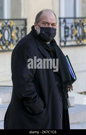 ©Sebastien Muylaert/MAXPPP - Eric Dupond Moretti ministre de la Justice a la sortie du conseil des ministres sur le perron de l'Elysee. Parigi, 18.11.2020 - 2020/11/18. Consiglio dei ministri della Francia. Foto Stock