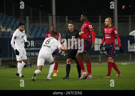 Thierry LARRET/Maxppp. Calcio Ligue 2 BKT. Clermont piede 63 vs Grenoble piede 38. Stade Gabriel Montpied, Clermont-Ferrand (63) le 5 Janvier 2021. Foto Stock