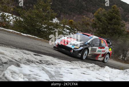 ©PHOTOPQR/LE DAUPHINE/Vincent OLLIVIER ; Saint-Vincent-les-Forts ; 23/01/2021 ; Vincent OLLIVIER/ le Dauphiné Libéré: Photopqr. La Bréole(Alpes-de-Haute-Provence) le 23 janvier 2021. 89e rallye automobile Mont-Carlo, spéciale ES 11, entre la Bréole et Selonnet dans les Alpes-de-Haute-Provence. Kalle Rovanpera e Jonne Halttunen. Il Rally di Monte Carlo 2021 23 gennaio 2021 Foto Stock