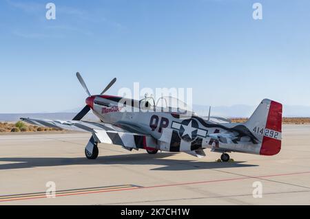 Nord America P-51 Mustang 'Man o' War' mostrato fermo sul grembiule. Foto Stock