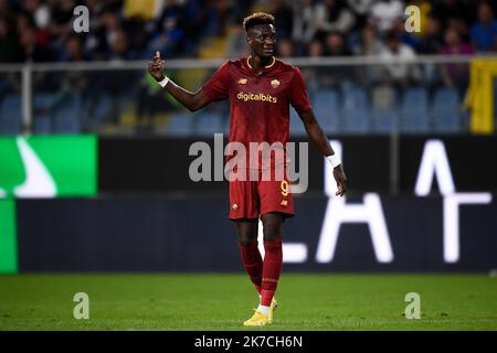 Genova, Italia. 17 ottobre 2022. Il Tammy Abraham di AS Roma reagisce durante la Serie A una partita di calcio tra UC Sampdoria e AS Roma. Credit: Nicolò campo/Alamy Live News Foto Stock