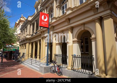 Filiale di Australia Post in strada estiva Orange centro città, centro occidentale NSW, Australia Foto Stock