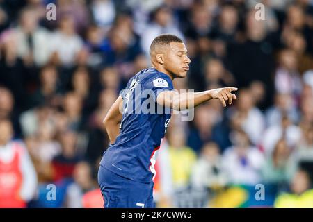 Parigi, Francia. 16th Ott 2022. PARIGI, FRANCIA - 16 OTTOBRE: Kylian Mbappe di Parigi Saint Germain reagisce durante la partita Ligue 1 tra Parigi Saint-Germain e Olympique Marsiglia al Parc des Princes il 16 ottobre 2022 a Parigi, Francia. (Foto di Antonio Borga/Eurasia Sport Images/Getty Images) (Eurasia Sport Images/SPP) Credit: SPP Sport Press Photo. /Alamy Live News Foto Stock