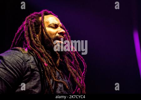 ©Michael Bunel / le Pictorium/MAXPPP - Michael Bunel / le Pictorium - 07/08/2017 - France / Bordeaux - Ky-mani Marley est un chanteur de reggae ne le 26 fevrier 1976 a Falmouth, en Jamaique. Fils de Bob Marley et d'Anita Belnavis, Championne de tennis de table, son prenom, Ky-mani, signifie en Afrique de l'Est, « voyageur aventureux ». 7 aout 2017. Bordeaux, Francia. / 07/08/2017 - Francia / Bordeaux (città) - Ky-mani Marley è un cantante reggae nato il 26 febbraio 1976 a Falmouth, Giamaica. Figlio di Bob Marley e campione di tennis da tavolo Anita Belnavis, il suo nome, Ky-mani, significa 'viaggio avventuroso Foto Stock