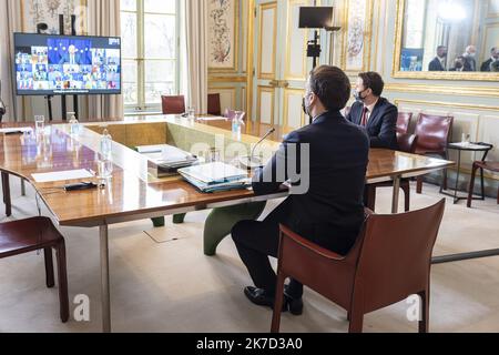 @ Pool/ELIOT BLONDT/Maxppp, Francia, parigi, 2021/03/25 il presidente francese Emmanuel Macron e Clement Beaune durante un Consiglio europeo al Palazzo Elysee di Parigi il 25 marzo 2021. Foto Stock