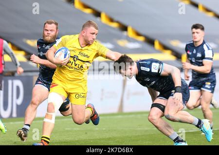 ©Laurent Lairys/MAXPPP - Pierre BOURGARIT di la Rochelle durante la European Rugby Champions Cup, quarto incontro finale di rugby tra la Rochelle e sale Sharks il 10 aprile 2021 allo stadio Marcel Deflandre di la Rochelle, Francia - Foto Laurent Lairys / MAXPPP Foto Stock