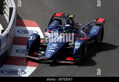 ©PHOTOPQR/NICE MATIN/Jean Francis Ottonello ; Monaco ; 07/05/2021 ; OTTONELLO JEAN-FRANCOIS - samedi 8 mai 2021 à Monaco - 4ème Grand Prix de formule e de Monaco 2021 - 37 – Nick Cassidy (NZL) Envision Virgin Racing Sabato 8 maggio 2021 a Monaco - 4th Formula e Monaco Grand Prix 2021 Foto Stock