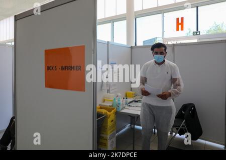 ©PHOTOPQR/VOIX DU NORD/Thierry THOREL ; 31/05/2021 ; vaccination au stab - ouverture de la vaccination a tous au stab - le 31 mai 2021 - A Roubaix - Photo : Thierry Thorel /la Voix du Nord - 2021/05/31. Centro di vaccinazione Covid-19. Foto Stock