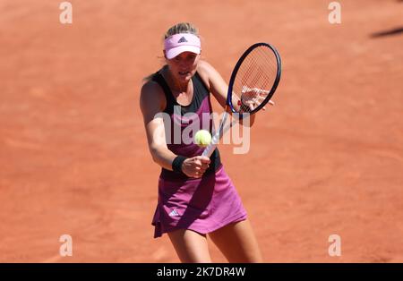 ©PHOTOPQR/LE PARISIEN/ARNAUD JOURNOIS ; PARIS ; 01/06/2021 ; INTERNATIONAUX DE FRANCE DE TENNIS DE ROLAND GARROS 2021 / 1ER TOUR / KRISTINA MLADENOVIC Foto Stock