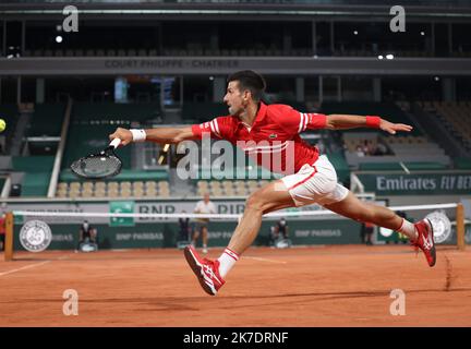 ©PHOTOPQR/LE PARISIEN/ARNAUD JOURNOIS ; PARIS ; 01/06/2021 ; INTERNATIONAUX DE FRANCE DE TENNIS DE ROLAND GARROS 2021 / 1ER TOUR / NOVAK DJOKOVIC Foto Stock