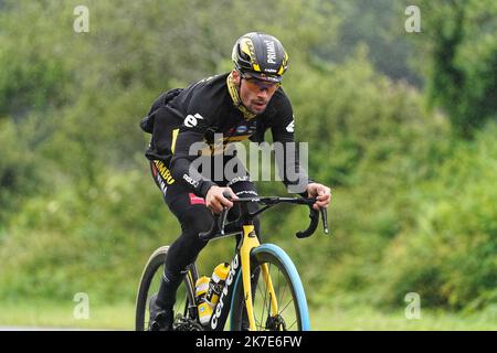 ©PHOTOPQR/OUEST FRANCE/Eddy LEMAISTRE ; BREST ; 25/06/2021 ; Tour de France 2021 - Grand départ Bretagne - Reconnaissance de la 25 étape - Equipe Jumbo Visma - Primoz Roglic BREST; 06//2021; Tour de France 2021 - Grande partenza in Bretagna - riconoscimento della 1st tappa - Jumbo Visma team - Foto Stock