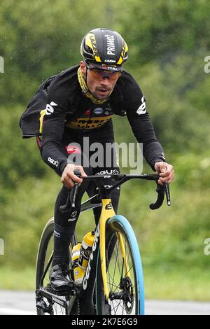 ©PHOTOPQR/OUEST FRANCE/Eddy LEMAISTRE ; BREST ; 25/06/2021 ; Tour de France 2021 - Grand départ Bretagne - Reconnaissance de la 25 étape - Equipe Jumbo Visma - Primoz Roglic BREST; 06//2021; Tour de France 2021 - Grande partenza in Bretagna - riconoscimento della 1st tappa - Jumbo Visma team - Foto Stock