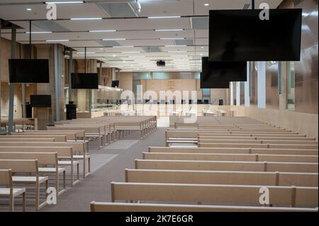 ©PHOTOPQR/OUEST FRANCE/Daniel FOURAY ; Paris ; 25/06/2021 ; Justice . Procès . Palais de justice de Paris . La salle d'audience qui accueillera le procès des auteurs des attentats du 13 novembre 2015 à Paris - Bataclan , Stade de France , terrasses des cafés - est construite dans la salle des pas perdus du palais de justice de l'ile de la cité . Foto Daniel Fouray . Tribunale di Parigi. Il tribunale che ospiterà il processo degli autori degli attacchi del 13 novembre 2015 a Parigi - Bataclan, Stade de France, caffè terrazze - è costruito nella Salle des Pas Perdus del tribunale sul Foto Stock