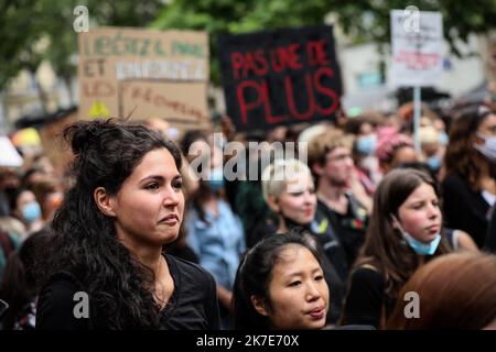 ©Thomas Padilla/MAXPPP - 25/06/2021 ; Parigi, FRANCIA ; marcia contro il femminicidio e l'inazione del governo. I dimostranti chiedono al governo mezzi più umani e finanziari per combattere la violenza contro le donne, dall'inizio del 2021, il collettivo #NousToutes ha contato 56 femminicidi in Francia. Foto Stock