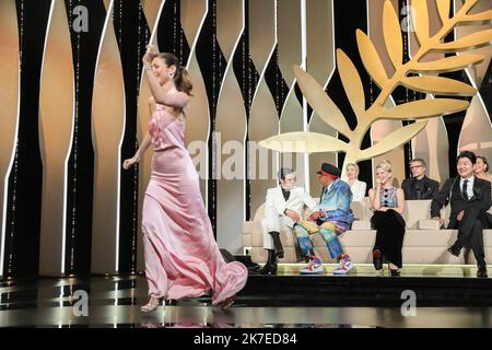 ©PHOTOPQR/NICE MATIN/Sebastien Botella ; Cannes ; 17/07/2021 ; cerimonia di chiusura del 74th° Festival annuale del cinema di Cannes il 17 luglio 2021 a Cannes, Francia il 74th° Festival Internazionale del cinema di Cannes, in Francia. Foto Stock