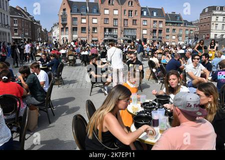 ©PHOTOPQR/VOIX DU NORD/PLM ; 04/09/2021 ; 04 09 2021 Braderie de Lille PHOTO PIERRE LE MASSON LA VOIX DU NORD - la Braderie de Lille è il più grande e famoso mercato delle pulci d'Europa Foto Stock