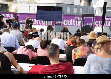 ©PHOTOPQR/LE PARISIEN/pH Lavieille ; LE BOURGET ; 05/09/2021 ; ' la Dictée Géante ' avec Thomas Pesquet co-organisé par le musée de l'Air , France Culture avec le soutien de l'Agence Spatiale Européenne.et de l'Espace au Bourget. Dictée Issue du livre de Marguerite Duras ' un barrage contre le Pacifique '. 2021/09/06. La Dictée Géante con Thomas Pesquet, co-organizzato dal Musée de l'Air , France Culture con il sostegno dell'Agenzia spaziale europea. Dettato dal libro di Marguerite Duras "A Dam Against the Pacific". Foto Stock