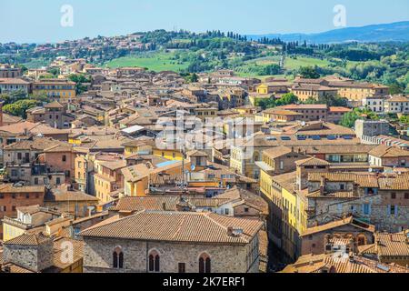 Siena medievale ols città paesaggio dall'alto, Toscana, Italia Foto Stock