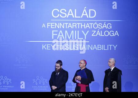 ©PHOTOPQR/LE PARISIEN/olivier corsan ; Budapest ; 09/06/2021 ; Budapest, Hongris, 23 sepetmbre 2021. 4 Sommet Démographique de Budapest. Eclésiastiques hongrois Vertice demografico di Budapest il 23 settembre 2021 Foto Stock