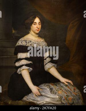 ©Active Museu/MAXPPP - ActiveMuseum 0002860.jpg / Ritratto d'Isabeau de Bonsy, marquise de Castries Huile sur toile 1666 - / Jean de Troyes / Peinture Active Museum / le Pictorium 1 persona, occhi blu, Bourgeoise (femmina), Brunette, Abito, capelli legati indietro, mano sulle ginocchia, cappello, Marquise, classi medie, Collana perla, Ritratto, Sit (verbo), seduta sul pavimento, scala, verticale, Donna ,Isabeau de Bonsy, 17th ° secolo, Jean de Troyes, Pittura , Foto Stock