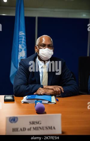 ©Nicolas Remene / le Pictorium/MAXPPP - Point de Presse ce dimanche 24 octobre 2021 au quartier General de la MINUSMA a Bamako au Mali de la deleguation du Conseil de securite des Nations unies qui a rencontre les autorites de la Transition ces jours-ci. Le point de presse s'est tenu presence de l'Ambassadeur du Niger aupres des Nations Unies, Abdou Abarry, figlio omologo francais Nicolas de Riviere, et l'Ambassadeur kenyan, Martin Kimani, Dont le paga assicurare la presidence du Conseil de securite aini que du Representant special du Secretaire General des Nations Unies au Mali et Chef de la MI Foto Stock