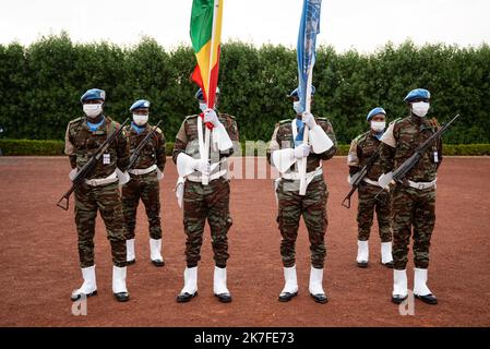 ©Nicolas Remene / le Pictorium/MAXPPP - Ceremonie organisation organisation ce dimanche 24 ottobre 2021 au quartier General de la MINUSMA a Bamako au Mali en memoire des casques bleus tombes pour la paix au Mali. La ceremonie s'est tenue en presence d'une deleguation du Conseil de securite des Nations unies qui a rencontre les autorites de la Transition ces jours-ci. La Delegation, est co-dirigee par l'Ambassadeur du Niger aupres des Nations Unies, Abdou Abarry, figlio omologo francais Nicolas de Riviere, et l' ambasciatore keniota, Martin Kimani, dont le paga assicurare la Foto Stock