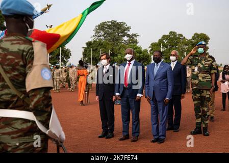 ©Nicolas Remene / le Pictorium/MAXPPP - Ceremonie organisation organisation ce dimanche 24 ottobre 2021 au quartier General de la MINUSMA a Bamako au Mali en memoire des casques bleus tombes pour la paix au Mali. La ceremonie s'est tenue en presence d'une deleguation du Conseil de securite des Nations unies qui a rencontre les autorites de la Transition ces jours-ci. La Delegation, est co-dirigee par l'Ambassadeur du Niger aupres des Nations Unies, Abdou Abarry, figlio omologo francais Nicolas de Riviere, et l' ambasciatore keniota, Martin Kimani, dont le paga assicurare la Foto Stock