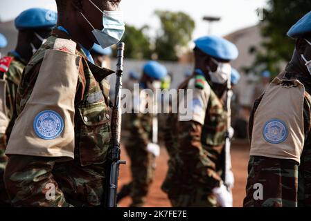 ©Nicolas Remene / le Pictorium/MAXPPP - Ceremonie organisation organisation ce dimanche 24 ottobre 2021 au quartier General de la MINUSMA a Bamako au Mali en memoire des casques bleus tombes pour la paix au Mali. La ceremonie s'est tenue en presence d'une deleguation du Conseil de securite des Nations unies qui a rencontre les autorites de la Transition ces jours-ci. La Delegation, est co-dirigee par l'Ambassadeur du Niger aupres des Nations Unies, Abdou Abarry, figlio omologo francais Nicolas de Riviere, et l' ambasciatore keniota, Martin Kimani, dont le paga assicurare la Foto Stock