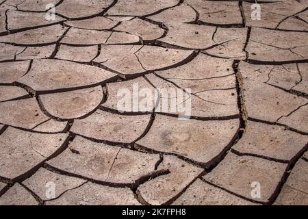 Terreno incrinato nel deserto di Atacama, paesaggio arido, Cile, Sud America Foto Stock