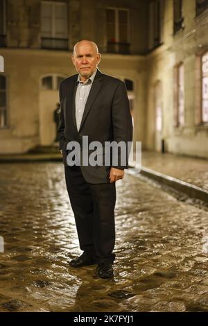 ©PHOTOPQR/LE PARISIEN/olivier corsan ; Paris ; 07/12/2021 ; Paris, France, le 7 décembe 2021. Le photographe Steve McCurry a une exposition de ses meilleures images au musée Maillol à Paris. - Steve McCurry mostra al museo Maillol di Parigi Foto Stock