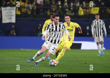 ©Manuel Blondeau/AOP Press/MAXPPP - Adrien Rabiot della Juventus durante il Campionato UEFA Champions Round del 16, 1st tappa tra Villarreal CF e Juventus all'Estadio de la Ceramica il 22 febbraio 2022 a Villarreal, Spagna. Foto Stock