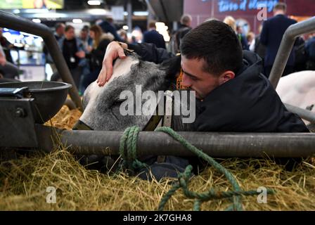 ©PHOTOPQR/VOIX DU NORD/FLORENT MOREAU ; 01/03/2022 ; PAIRS, LE 01.03.2022. Le stand du Nord au Salon de l'Agriculture. FOTO FLORENT MOREAU LA VOIX DU NORD - Salone Internazionale dell'Agricoltura di Parigi Foto Stock