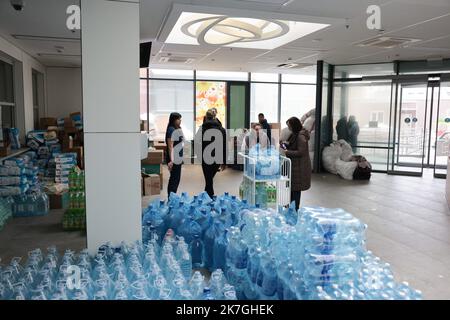 ©PHOTOPQR/LE PARISIEN/Philippe de Poulpiquet ; Kiev ; 01/03/2022 ; Kiev (Ucraina), le 01 Mars 2022. L'Hôpital Ohkmadet s'organize pour tenir une semaine, alors qu'une importante colonne de chars russes s'approche de la capitale ukrainienne. Ucraina 1 marzo 2022 Ospedale di Ohkmadet Foto Stock