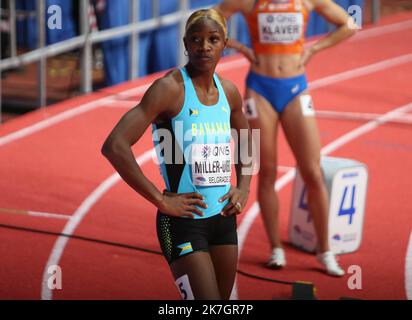 ©Laurent Lairys/MAXPPP - Shaunae MILLER-UIBO di IBahamas 1/2 finale 400 M Donne durante i Campionati del mondo di Atletica Indoor 2022 il 18 marzo 2022 alla Stark Arena di Belgrado, Serbia - Foto Laurent Lairys / Foto Stock