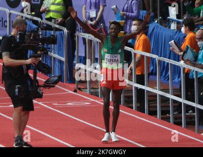 ©Laurent Lairys/MAXPPP - Samuel TEFERA of Etiope finale 1500 M uomini durante i Campionati mondiali di atletica indoor 2022 il 20 marzo 2022 alla Stark Arena di Belgrado, Serbia - Foto Laurent Lairys / Foto Stock