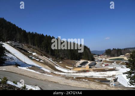 ©PHOTOPQR/LE PROGRES/Philippe TRIAS - 26/03/2022 - Stade nordique des Tuffes, Prémanon, 26 marzo 2022. -Stade nordique des Tuffes. Les championnats de France de ski nordique se dérouleront du 1 au 3 avril 2022. - Premanon, Francia, 26th 2022 marzo Stadio nordico di Les Tuffes. I Campionati francesi di sci nordico si svolgeranno dal 1 al 3 aprile 2022. Foto Stock