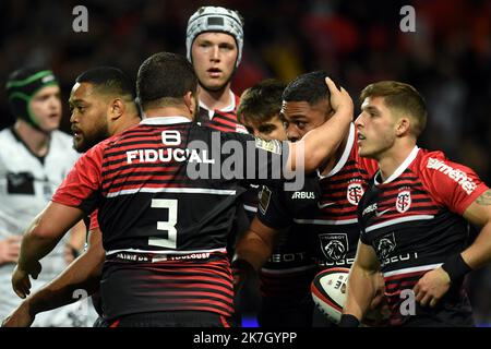 ©REMY GABALDA/MAXPPP - TOLOSA 27/02/2022 il Feato Mauvaka di Tolosa festiva dopo aver provato la partita di rugby francese del Top14 tra Tolosa e Lione allo stadio Ernest Wallon di Tolosa, nel sud-ovest della Francia, il 27 marzo 2022. Foto Stock