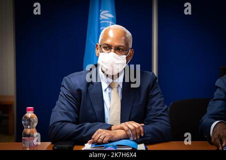 ©Nicolas Remene / le Pictorium/MAXPPP - Bamako 24/10/2021 Nicolas Remene / le Pictorium - 24/10/2021 - Mali / District de Bamako / Bamako - le Representant special du Secretaire General des Nations Unies au Mali et Chef de la MINUSMA M. El-Ghassim WANE. Lors d'un point de presse ce dimanche 24 octobre 2021 au quartier General de la MINUSMA a Bamako au Mali avec une delegation du Conseil de securite des Nations unies qui a rencontre les autorites de la Transition ces jours-ci. / 24/10/2021 - Mali / Distretto di Bamako / Bamako - Rappresentante Speciale del Segretario Generale dei nati Uniti Foto Stock