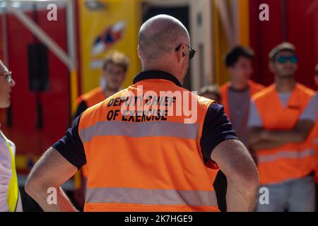 ©Nicolas Beaumont / le Pictorium/MAXPPP - Fos-sur-Mer 18/05/2022 Nicolas Beaumont / le Pictorium - 18/5/2022 - Francia / Provence-Alpes-Cote d'Azur / Fos-sur-Mer - Briefing des participants a l'exercice DOMINO 2022 / 18/5/2022 - Francia / Provence-Alpes-Cote d'Azur / Fos-sur-Mer - Briefing dei partecipanti all'esercizio DOMINO 2022 Foto Stock