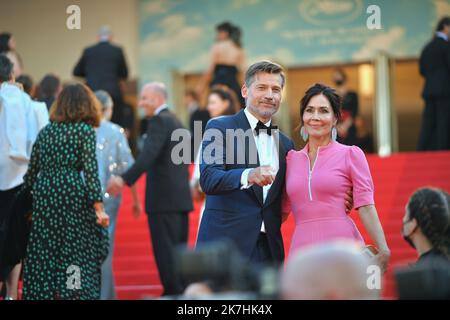 ©franck castel/MAXPPP - 16/05/2022 cerimonia di apertura del taglio finale Red Carpet il 75th° Festival annuale del cinema di Cannes CANNES CANNES, FRANCIA, MAGGIO 17 Foto Stock