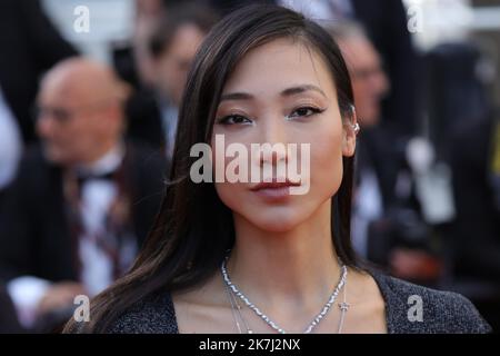 ©Pierre Teyssot/MAXPPP ; Cannes Film Festival 2022. 75th° edizione del Festival International du Film de Cannes il 27/05/2022 a Cannes, Francia. Tappeto rosso per la proiezione del film "Madre e Figlio (un Petit Frere)" Soo Joo Park. Â Pierre Teyssot / Maxppp Foto Stock