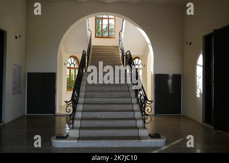 ©Nicolas Remene / le Pictorium/MAXPPP - Lome 29/05/2022 Nicolas Remene / le Pictorium - 29/5/2022 - Togo / Lome / Lome - le palais de Lome, ancien palais des gouverneurs est un batiment Emblematique coloniale de la ville de Lome situe sur le boulevard du Mono, face a la mer. Heritage de la colonization allemande, l'est aujourd'hui devenu un musee entoure d'un Grand parc botanique ouvert au public. / 29/5/2022 - Togo / Lome / Lome - il Lome Palace, ex Palazzo dei Governatori, è un emblematico edificio coloniale della città di Lome situato sul Mono Boulevard, di fronte al mare. Un'eredità di G Foto Stock