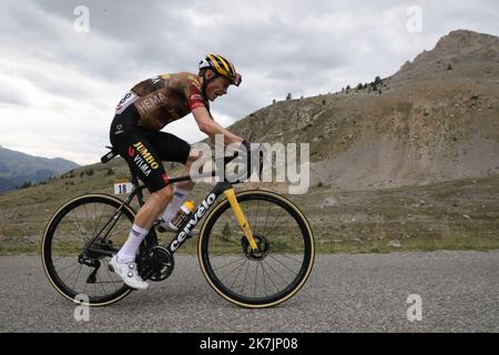 ©PHOTOPQR/LA PROVENCE/DUCLET Stéphane ; Aramon ; 13/07/2022 ; ?Jonas Vingegaard a remporté la 11e étape du tour de France entre Albertville et le col du Granon tappa undici della gara ciclistica Tour de France, una gara 149km da Albertville a col du Granon Serre Chevalier, Francia, mercoledì 13 luglio 2022 Foto Stock