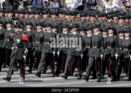 ©Sebastien Muylaert/MAXPPP - Parigi 14/07/2022 Illustrazione troupes a pieds lors de la cerimonie du 14 juillet 2022, Place de la Concorde. Parigi, 14.07.2022 - giornata della Bastiglia in Francia. Foto Stock