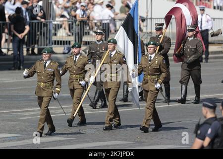 ©Sebastien Muylaert/MAXPPP - Parigi 14/07/2022 Illustrazione dei troupes etrangeres lors de la cerimonie du 14 juillet 2022, Place de la Concorde. Parigi, 14.07.2022 - giornata della Bastiglia in Francia. Foto Stock