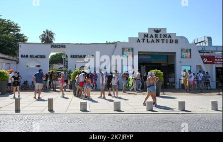 Â©PHOTOPQR/L'INDEPENDANT/CLEMENTZ MICHEL ; PORT BARCARES ; 14/07/2022 ; ARTE CULTURA E SPETTACOLO / ELECTRO MUSIC FESTIVAL EMF ELECTROBEACH 2022 / SICOTHEQUE CLUB LE MARINA ATLANTIDE - POOL PARTY A MARINA ATLANTIDE CON DJ KUNGS Foto Stock